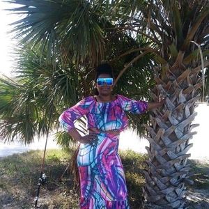 Meet your Posher, Sheila